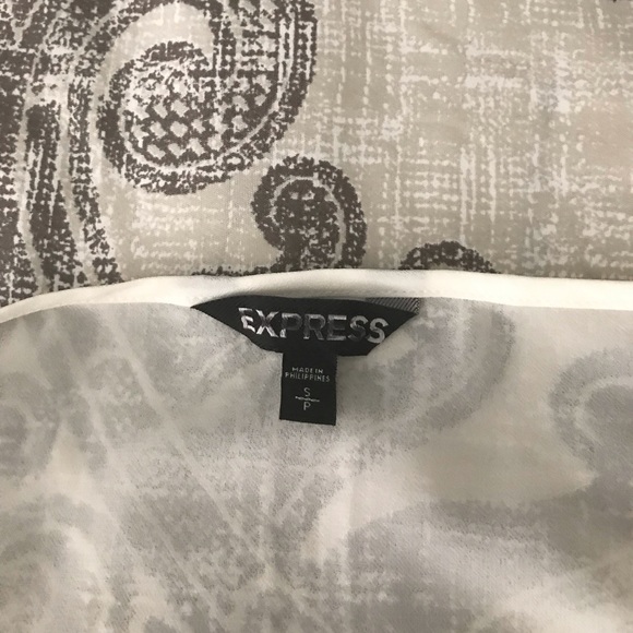 Express Ruffle Blouse Top - Picture 5 of 7